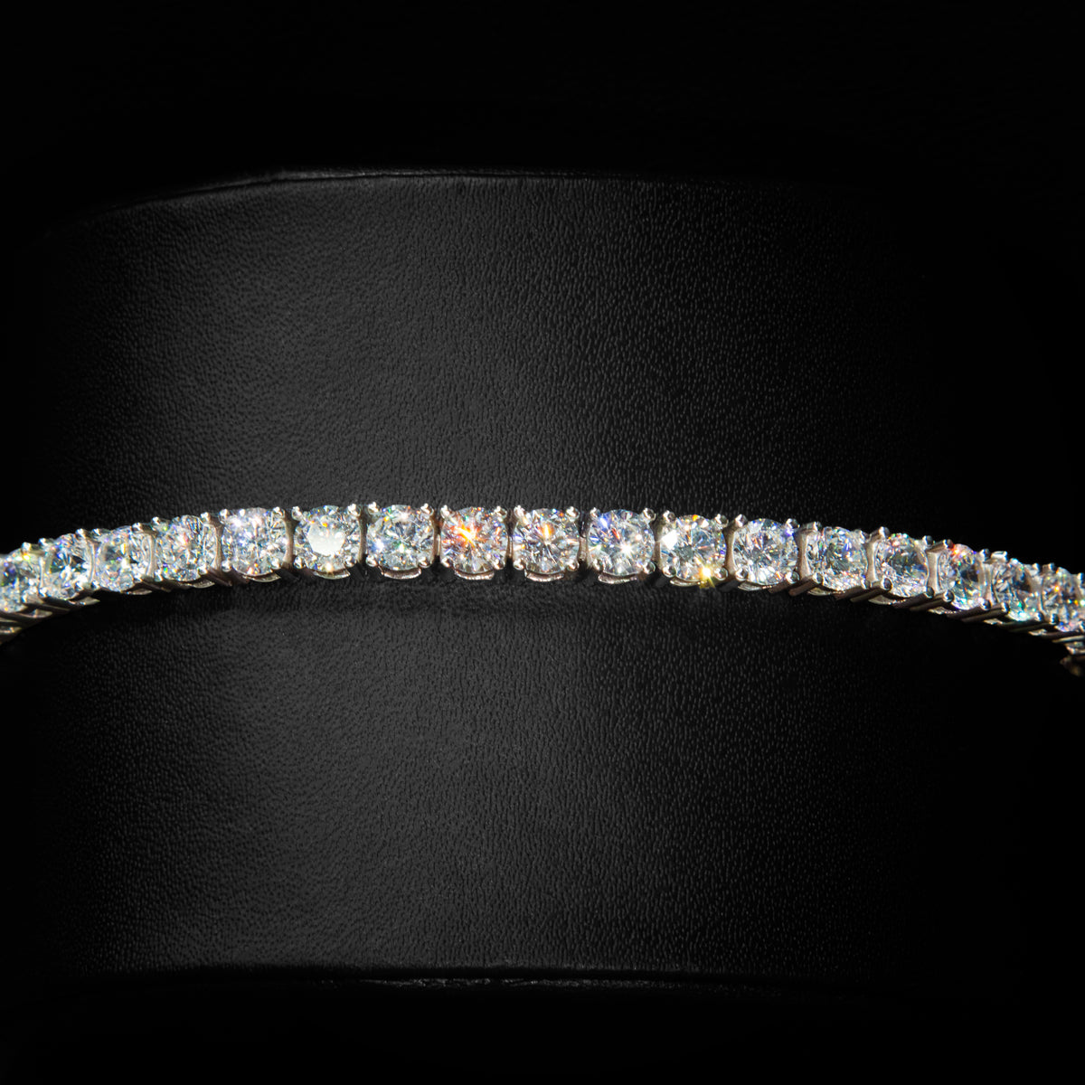 Tennis bracelet