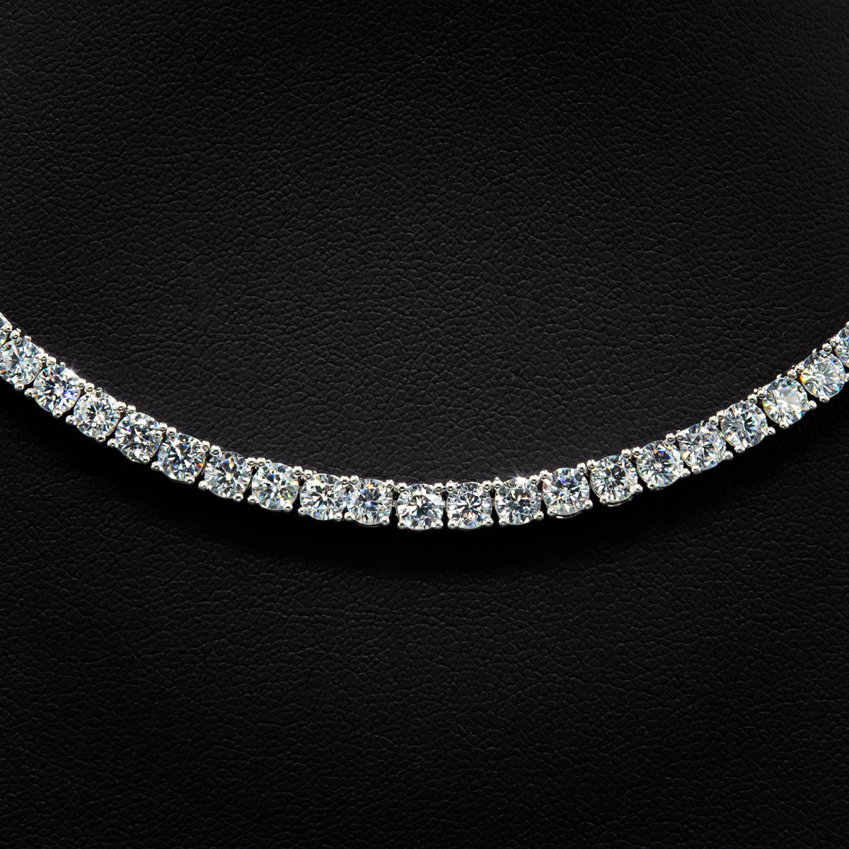 Moissanite CEO Baguette Pendant