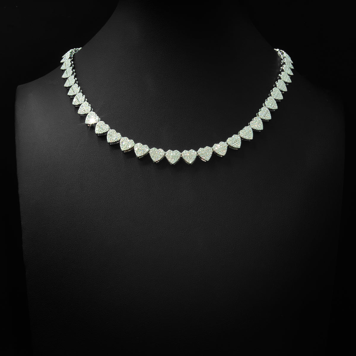 Moissanite Baguette Heart Necklace 8mm