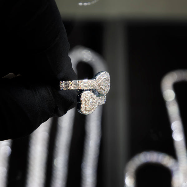 VVS Moissanite Baguette Hearts Ring