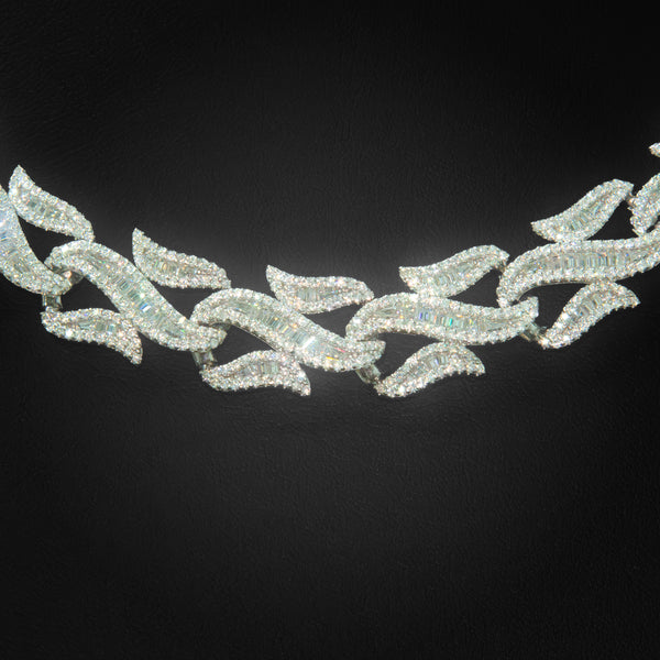 VVS Moissanite 14mm Fire Baguette Infinity Link