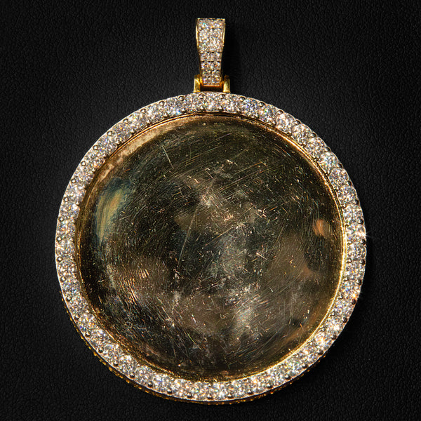 VVS Moissanite Round Photo Pendant in Yellow Gold (Free Picture)